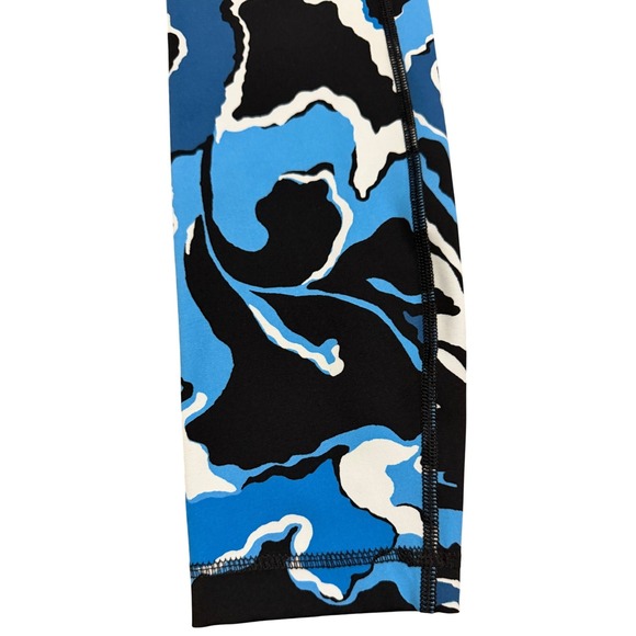 Lululemon Wunder Under High Rise Boom Bloom Beach Blanket Blue Ice Milk Size 4 - Picture 7 of 7